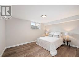3 - 32 POSTMA CRESCENT - 25