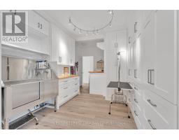 2701/04 - 330 RIDOUT STREET N - 22