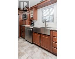 A17 - 4838 SWITZER DRIVE - 7