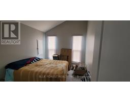21 ARCADIA CRESCENT - 16