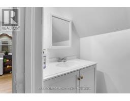 1466 TRAFALGAR STREET - 22