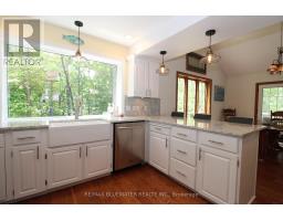 10441 PINETREE DRIVE - 17