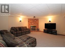 10441 PINETREE DRIVE - 33