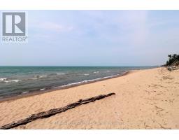 10441 PINETREE DRIVE - 49