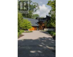 45 BLACKBURN CRESCENT - 1