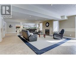 2025 ASHGROVE COURT - 30