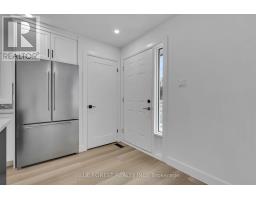 30 BASELINE ROAD E - 2