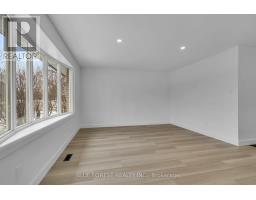 30 BASELINE ROAD E - 3