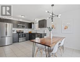 73 YVONNE CRESCENT - 12