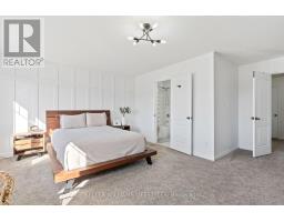 73 YVONNE CRESCENT - 22