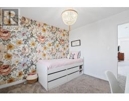 73 YVONNE CRESCENT - 29