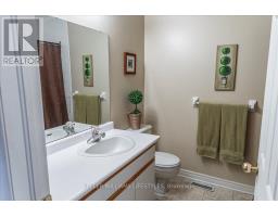 29 - 1478 ADELAIDE STREET N - 24