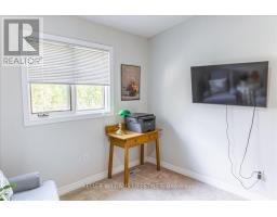 29 - 1478 ADELAIDE STREET N - 28