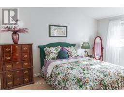 29 - 1478 ADELAIDE STREET N - 34
