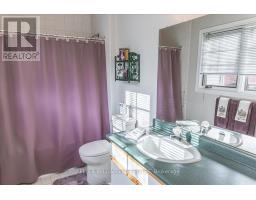 29 - 1478 ADELAIDE STREET N - 38