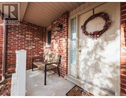 29 - 1478 ADELAIDE STREET N - 4