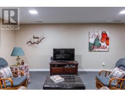 29 - 1478 ADELAIDE STREET N - 40