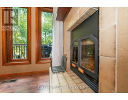 10207 PINETREE DRIVE - 13