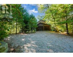 10207 PINETREE DRIVE - 40