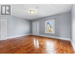 757-759 QUEENS AVENUE - 32
