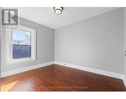 757-759 QUEENS AVENUE - 34
