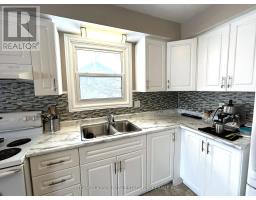 630 VICTORIA STREET - 21