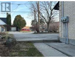 630 VICTORIA STREET - 28