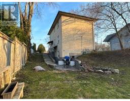 630 VICTORIA STREET - 31
