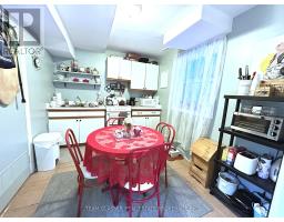 630 VICTORIA STREET - 35