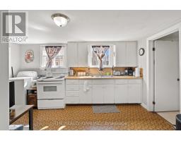 18 FOURTH AVENUE - 27