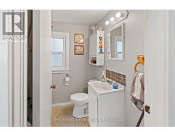 18 FOURTH AVENUE - 32