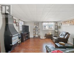 18 FOURTH AVENUE - 34