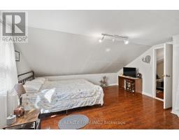 18 FOURTH AVENUE - 37