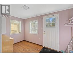 18 FOURTH AVENUE - 6
