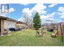 3 GREENFIELD COURT - 31
