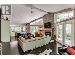 4 FRANCES CRESCENT - 11