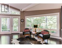 4 FRANCES CRESCENT - 14