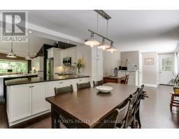 4 FRANCES CRESCENT - 20