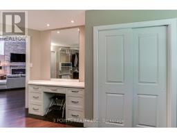 4 FRANCES CRESCENT - 29