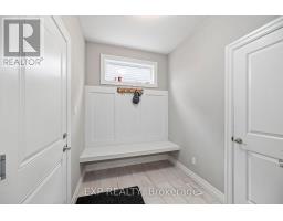 2452 LEEDS CROSSING - 16