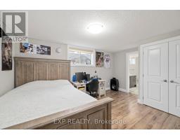 2452 LEEDS CROSSING - 34