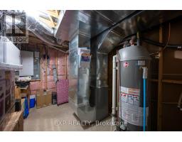 2452 LEEDS CROSSING - 38
