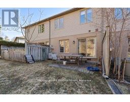 27 - 270 NORTH CENTRE ROAD - 36