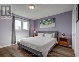 12 REDTAIL COURT - 21