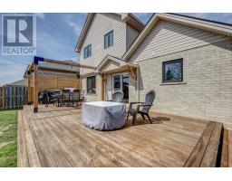 12 REDTAIL COURT - 32