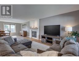 12 REDTAIL COURT - 7