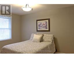 96 ELVIRA CRESCENT - 12