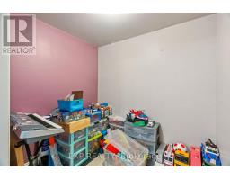 100 RADCLIFFE CRESCENT - 40