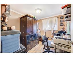 45 MOHEGAN CRESCENT - 25