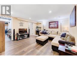 45 MOHEGAN CRESCENT - 27